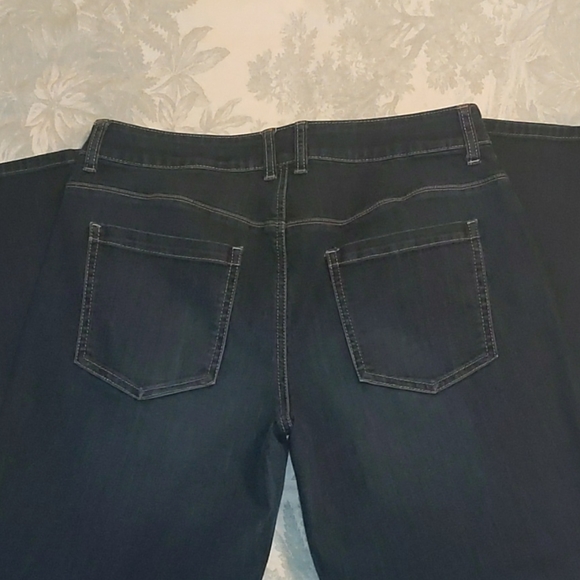 Chico's Platinum skinny jeans 1 R (8) - Picture 3 of 3